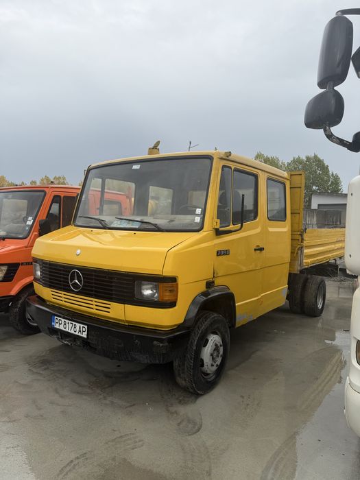 Mercedes Самосвал Двойна Кабина