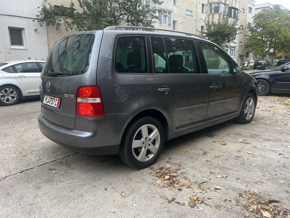 VW Touran 2.0TDI 140cp Automat