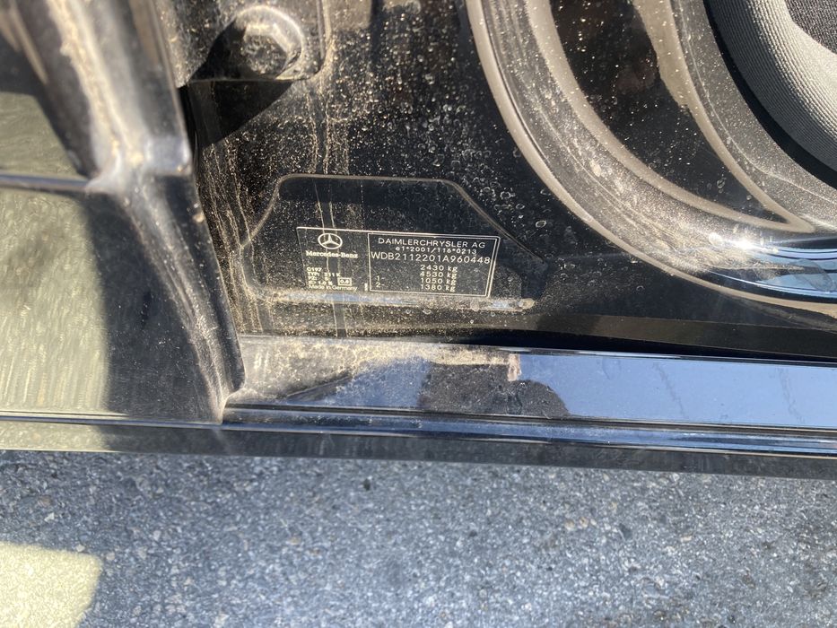 Продава се само на части Mercedes E270 CDI E280CDI 2003 год