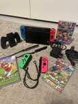 Nintendo switch, 4 joy-cons, 3 jocuri +card de memorie