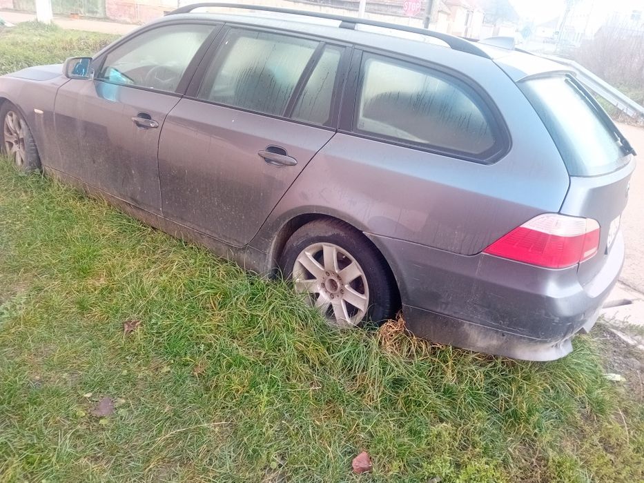 Vând,dezmembrez BMW  E60