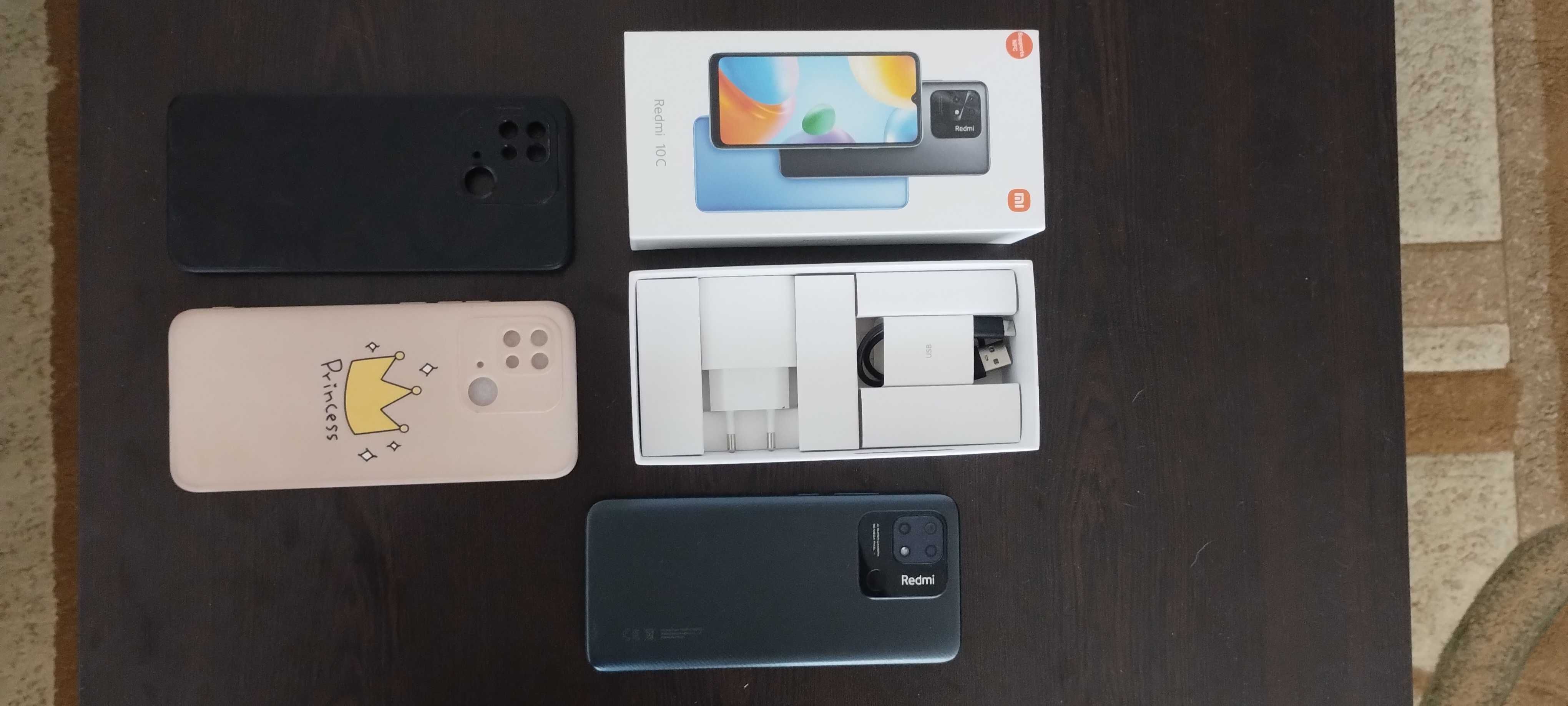 Xiaomi Redmi 10C с два резервни калъфа и подарък нов протектор.