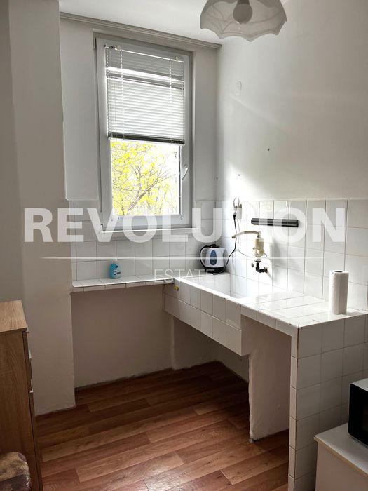 Тристаен апартамент в района на Чаталджа!