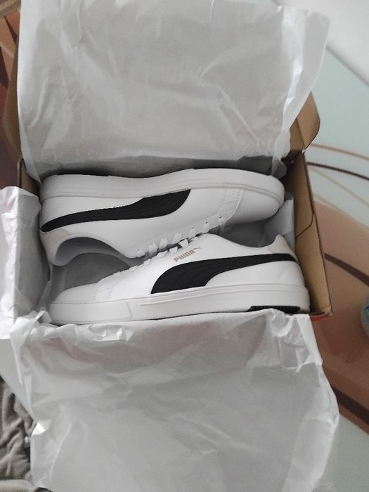 Чисто нови оригинални кецове унисекспума