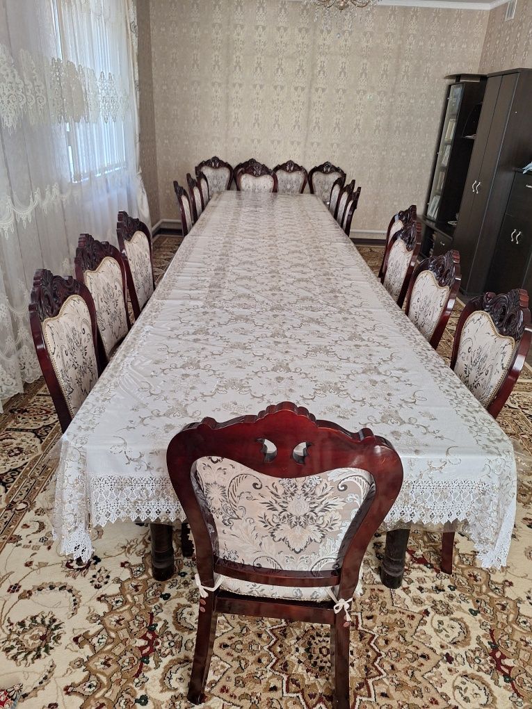 Стол, стулья сатылады