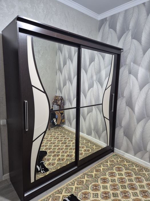 Шкаф купе в идеальном состоянии