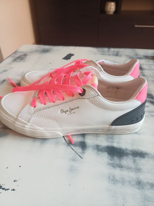 Pepe jeans чисто нови 38 номер