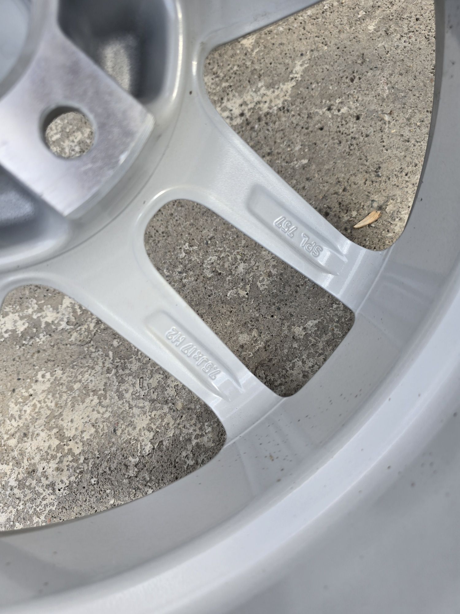 НОВИ Джанти 17 / 5х120 - BMW, Opel и др. 5x120
