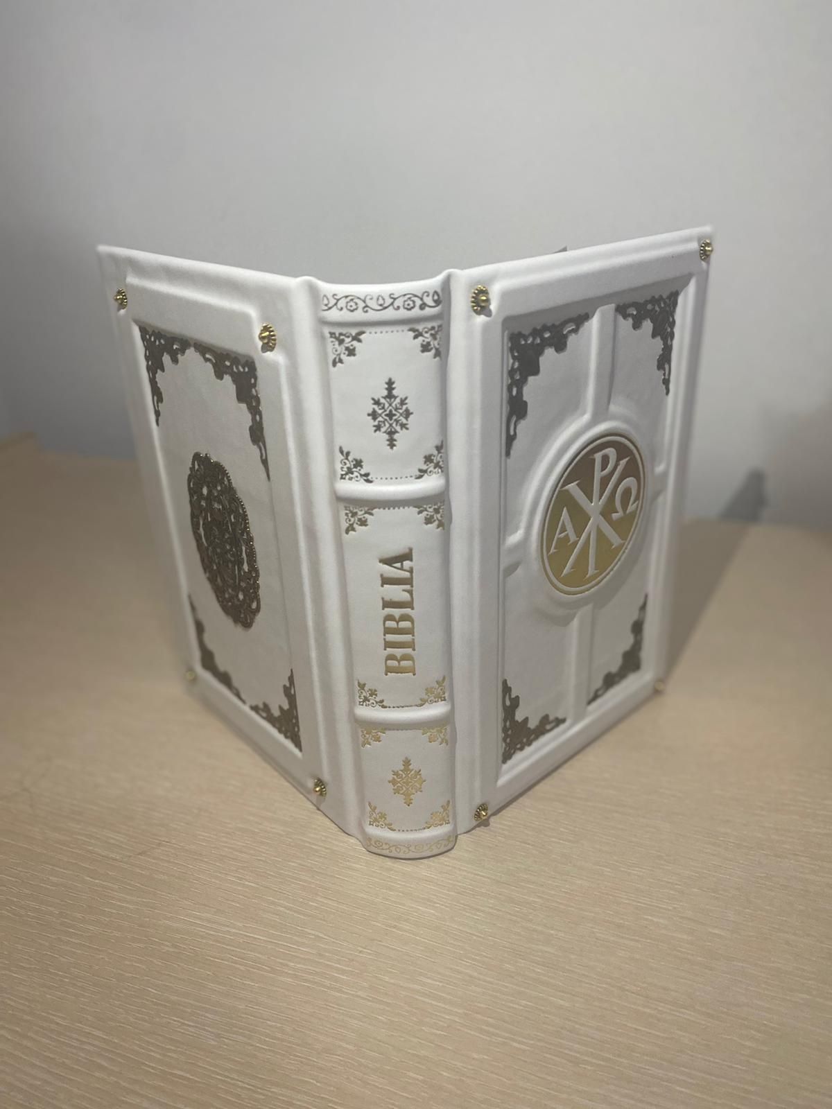 Biblia în piele naturala
