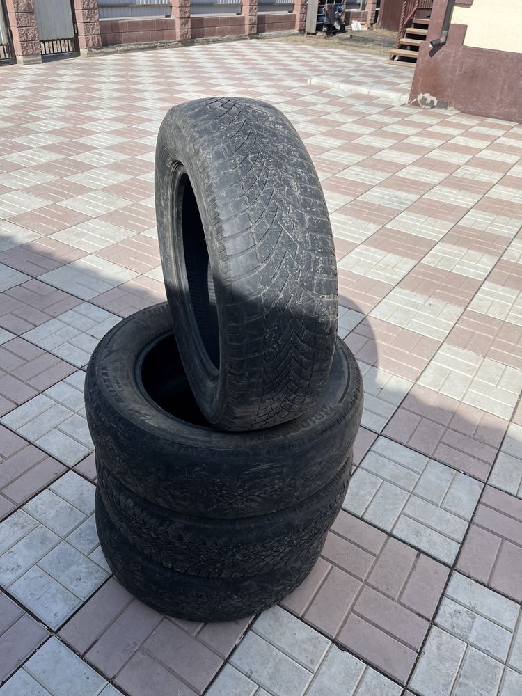 Продам летнюю резину 225/65 R 17