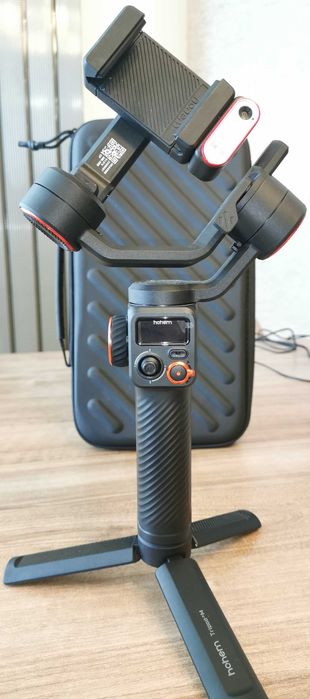 Hohem iSteady M6 – Gimbal cu AI Tracking și lumină LED, ca nou