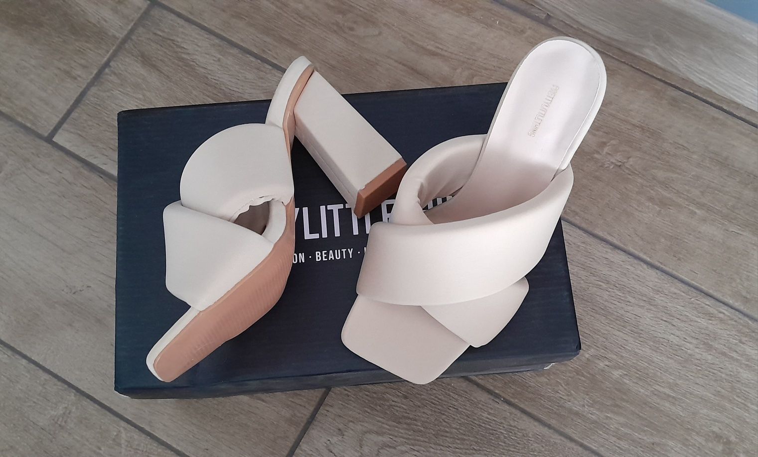 Pretty little thing номер 35