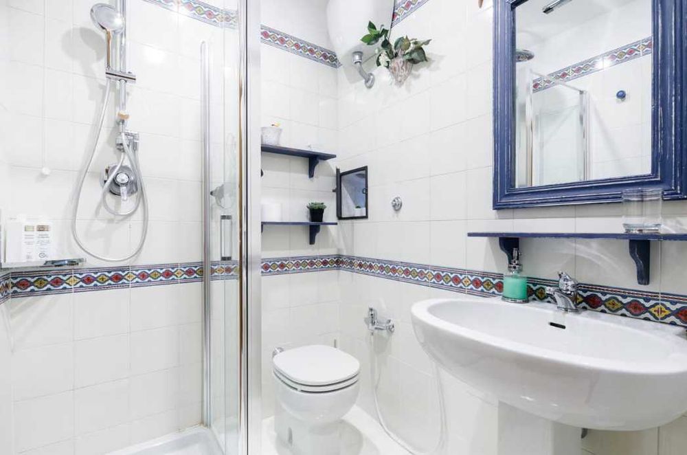 Дава се под наем Двустаен апартамент в Пловдив, Младежки Хълм - 65 кв.м за 306 € - Снимка #1