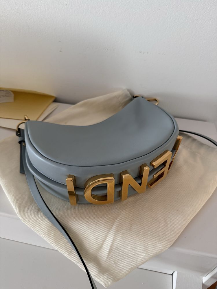 Сумка fendi  новая
