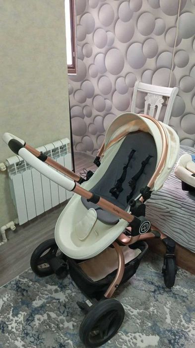 Продаётся Коляска 3в1