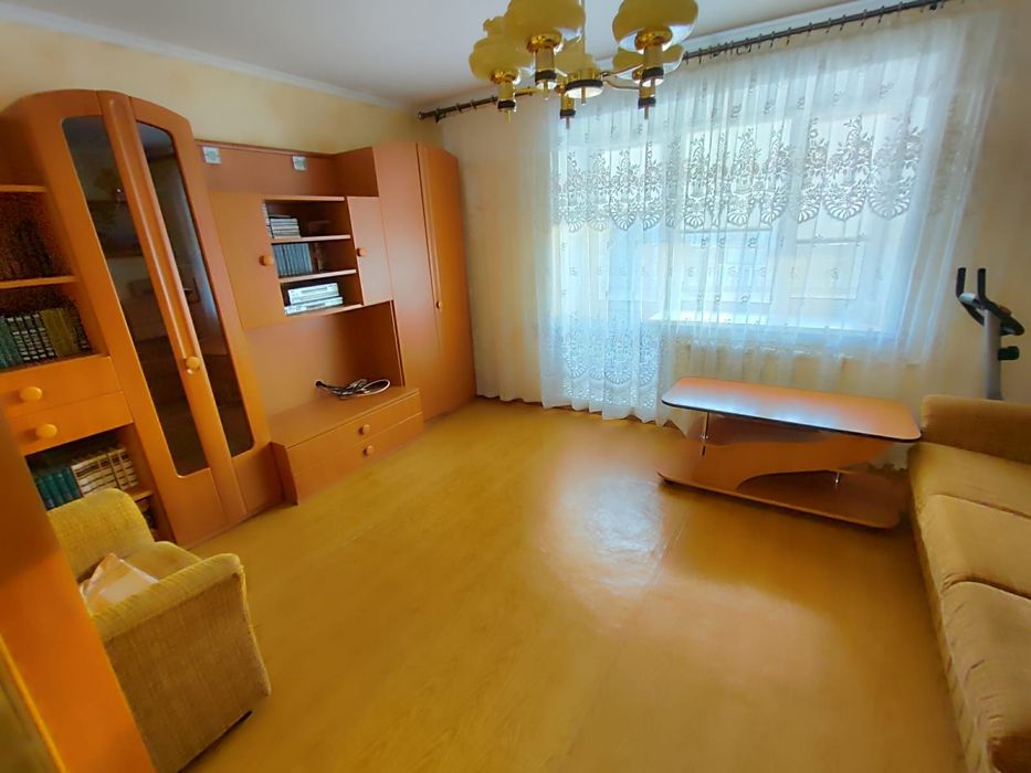 Продам 3 х комн . 7-25, 3 этаж. Цена ниже рыночной!
