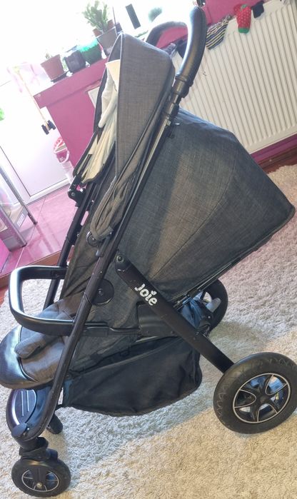Caruț bebe Joie, cu roți pneumatice
