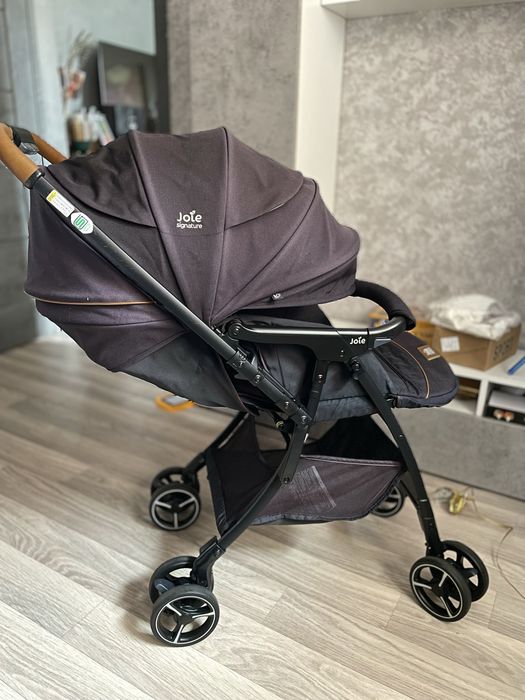 ПРОДАМ Коляску с перекидной ручкой Joie Sma Baggi 4wd Drift Eclipse