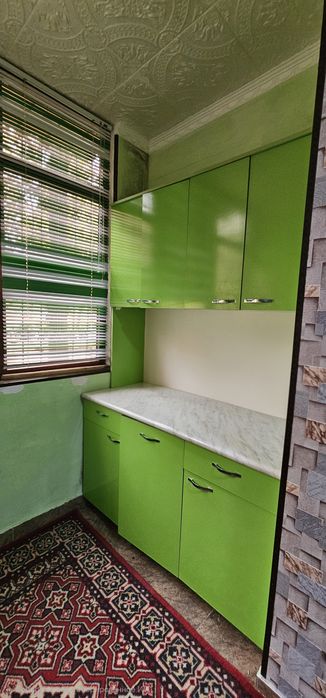 1/1/5, 1 хонали уй, 1 этаждан сотилади. Офис қилса бўлади. Зўр локация