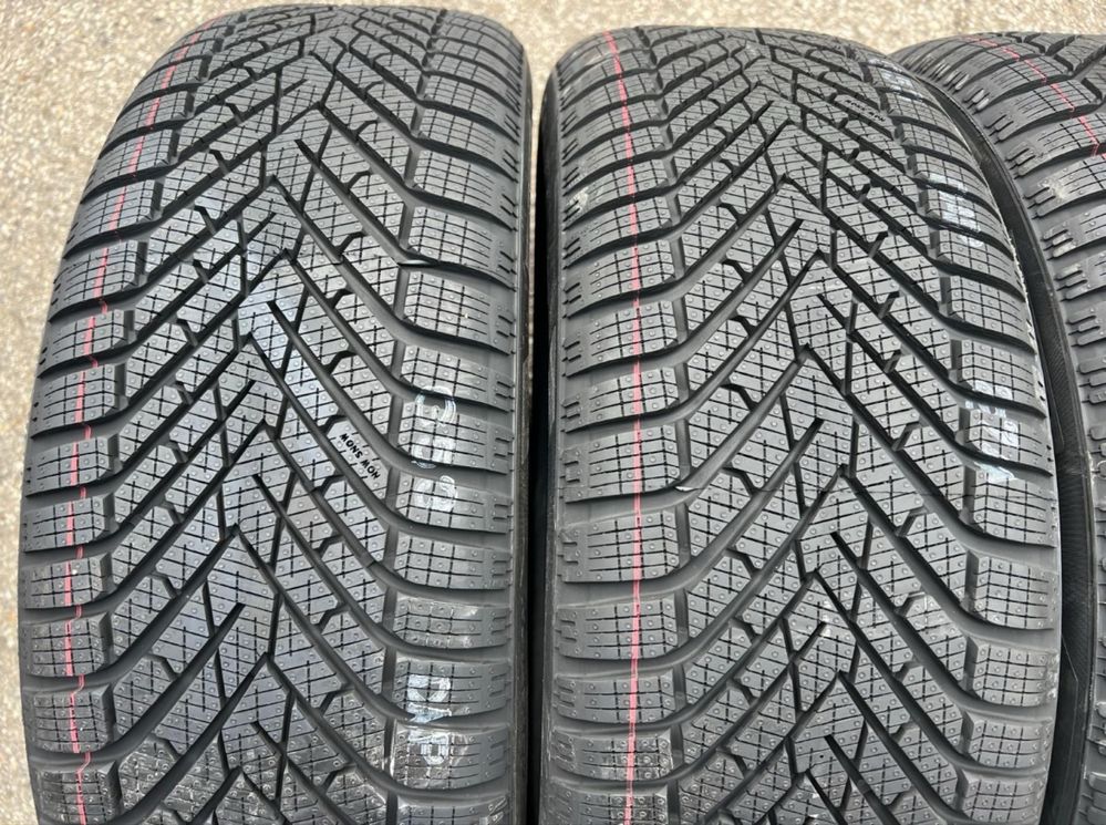 Anvelope iarna 215/55/17 vw passat B8 B9  honda Hyundai Ford puma