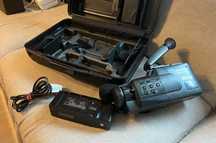 Camera video Panasonic NV-MS50B S-VHS + valiza - functionala