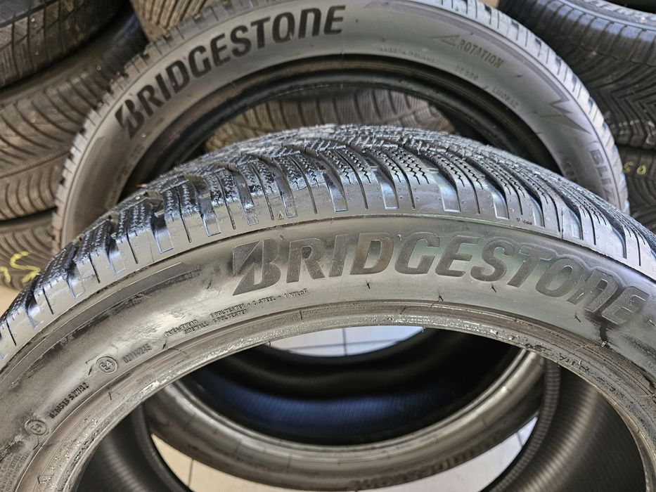 255/45R20 Bridgestone DOT 2022