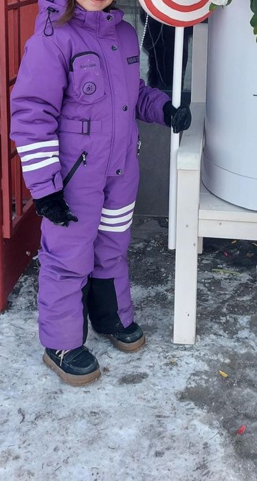 Продам комбинезоны зима и дублёнку