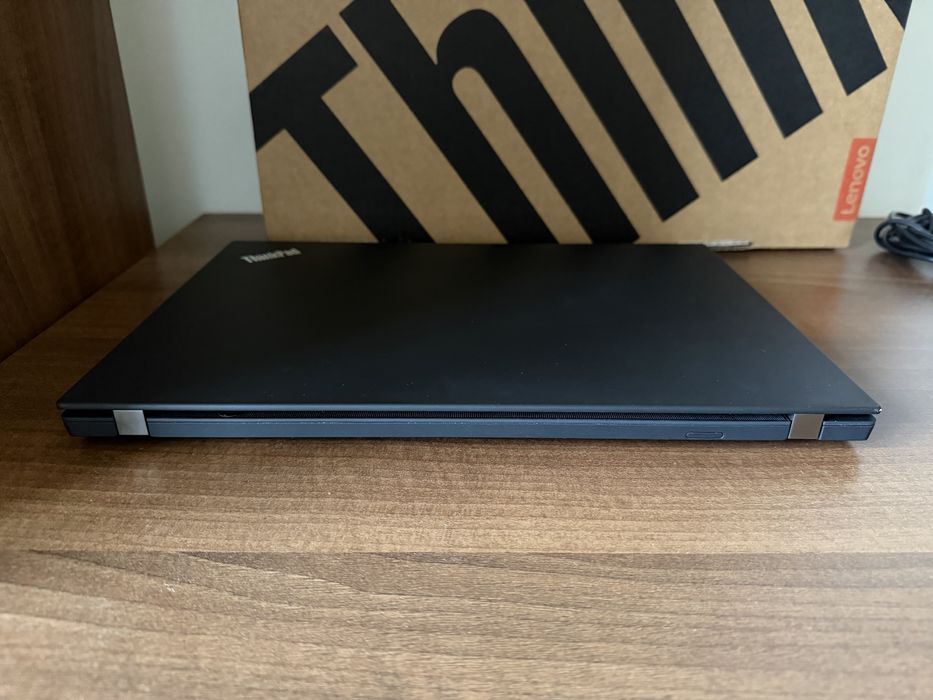 Laptop Lenovo vPro ThinkPad T14 Gen2, 16GB RAM, i5, 1TB NVMe SSD