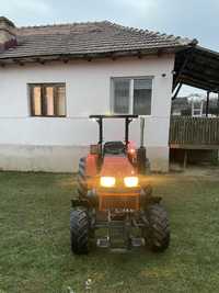 Tractor japonez Kubota