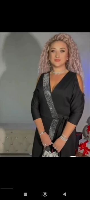 Продам новый вечерний комбенизон