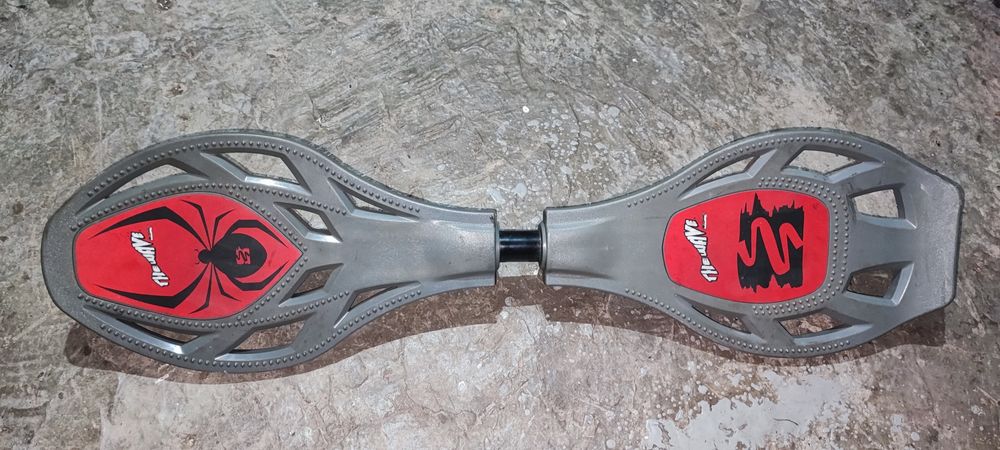 Waveboard folosit in stare buna