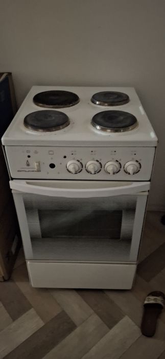 Продам рабочую электрическую плитку Продаю для кухни