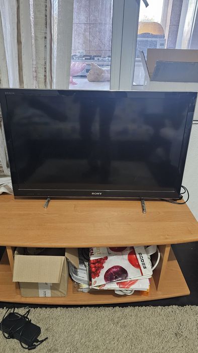Vând televizor smart LED Sony Bravia 80 cm