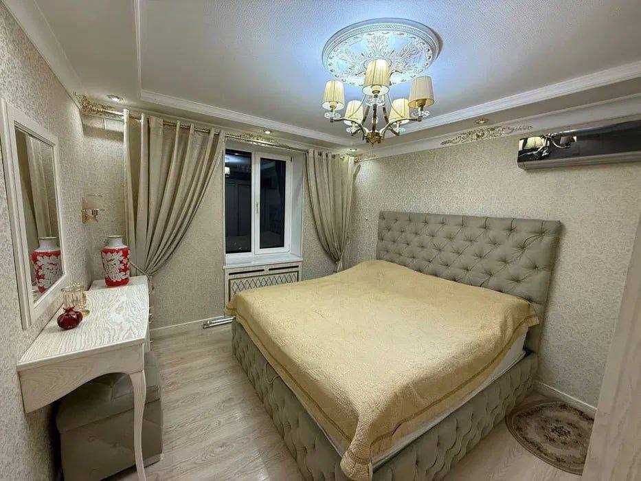Продается вторичка на Ц1 3 комнаты с ремонтом 80м2