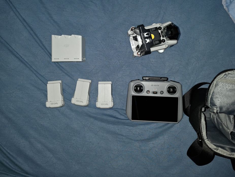 Дрон DJI - Mini 4 Pro Fly More Combo