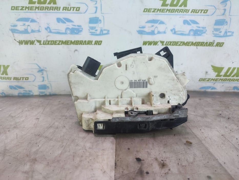 Broasca dreapta fata 5n1837016d Volkswagen VW Tiguan 1 5N [2007 - 201