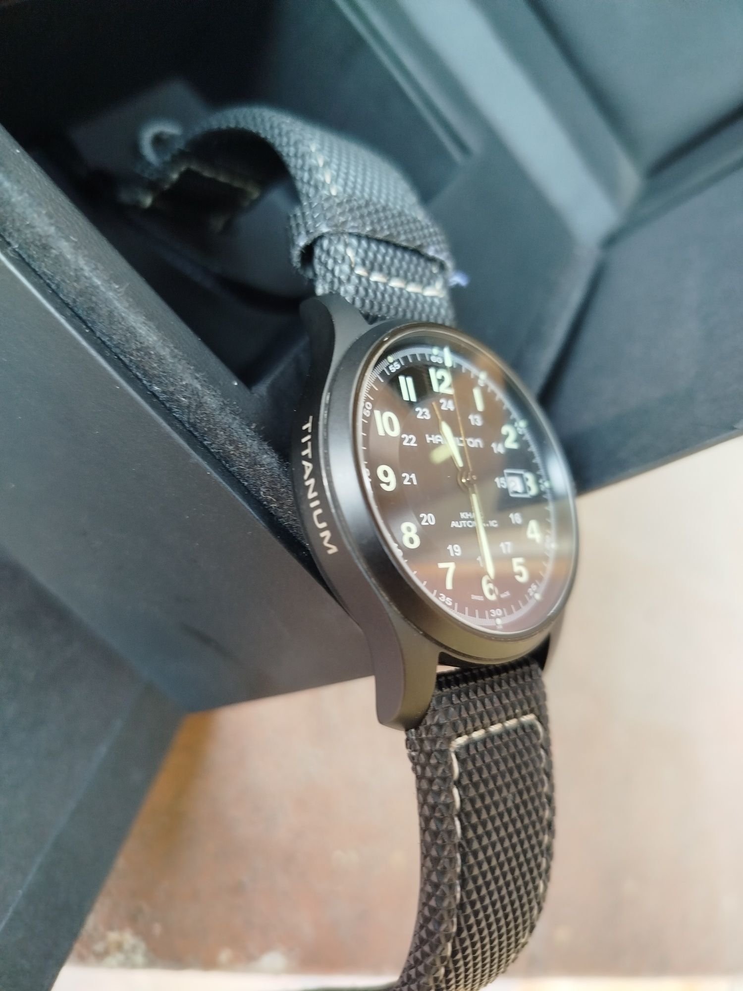 Hamilton Khaki Field Titanium Auto