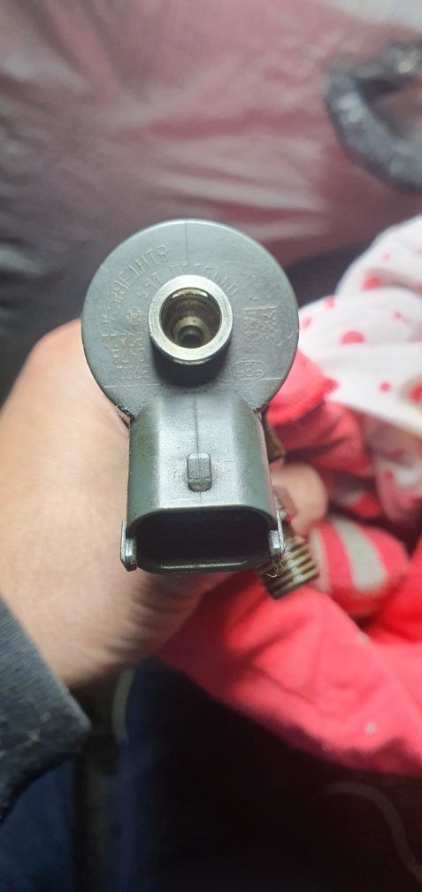 Injector injectoare Opel Zafira Astra H Vectra C 0445110165
