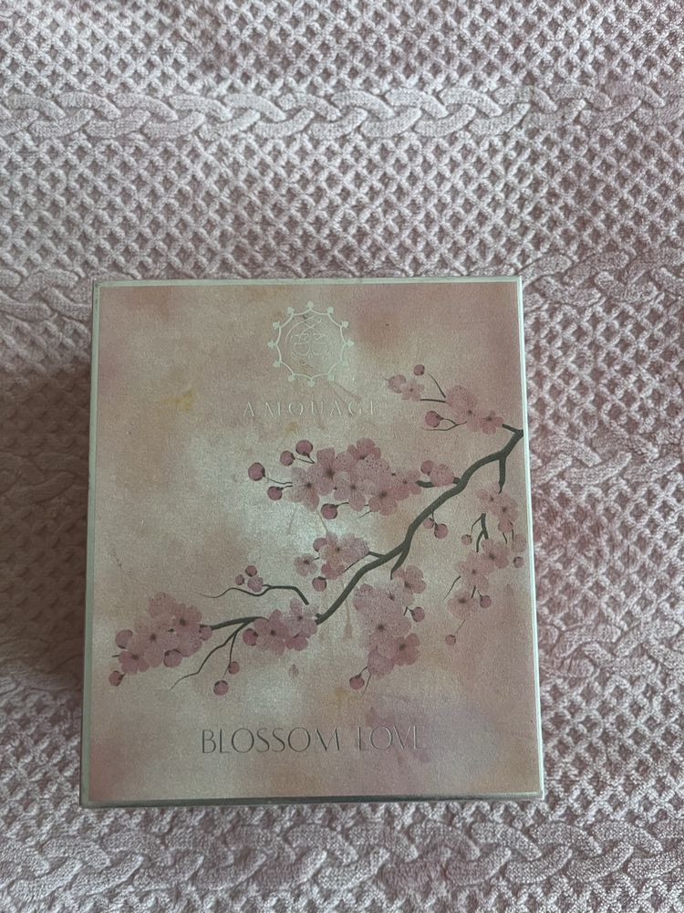 AMOUAGE Blossom love