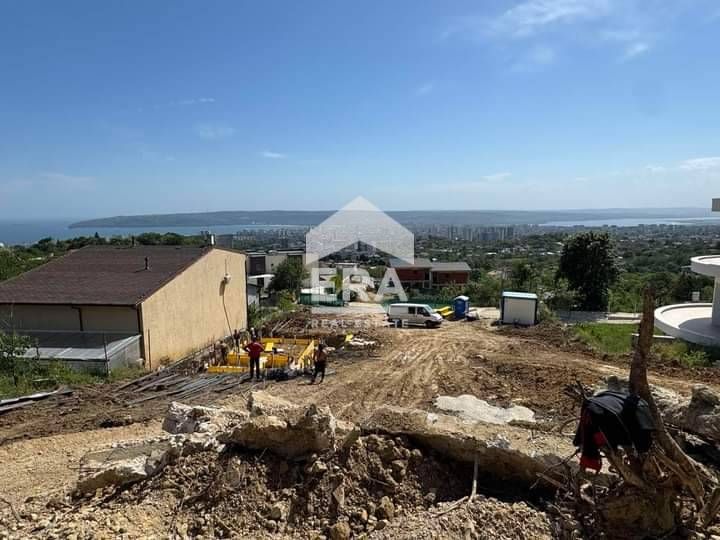 Продава се Четиристаен апартамент в Варна, м-т Сотира - 130 кв.м за 1385 €/кв.м - Снимка #3