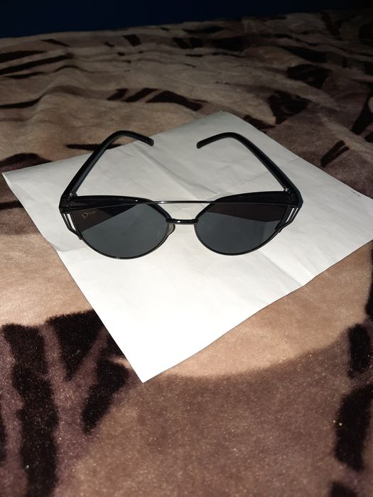 Ochelari de soare (Christian Dior)