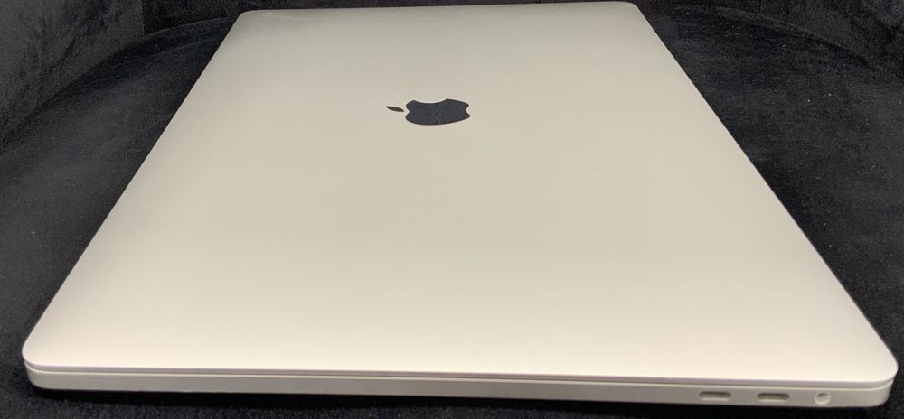 MacBook Pro 2019 16 Inch Core i9 16GB RAM 1TB SSD Used Radeon 4Gb