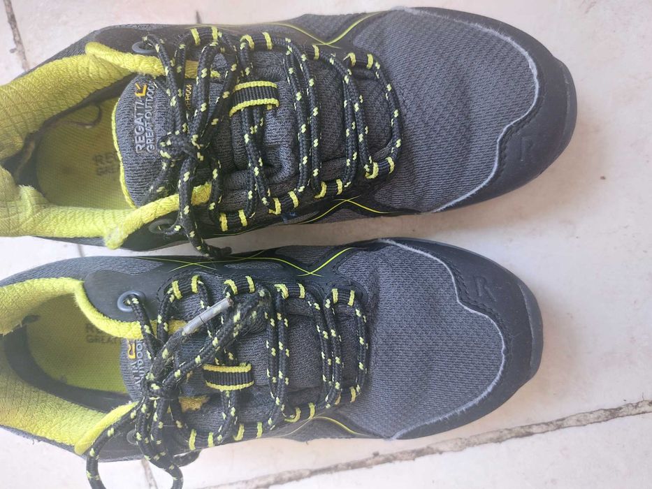 Детски зимни обувкии