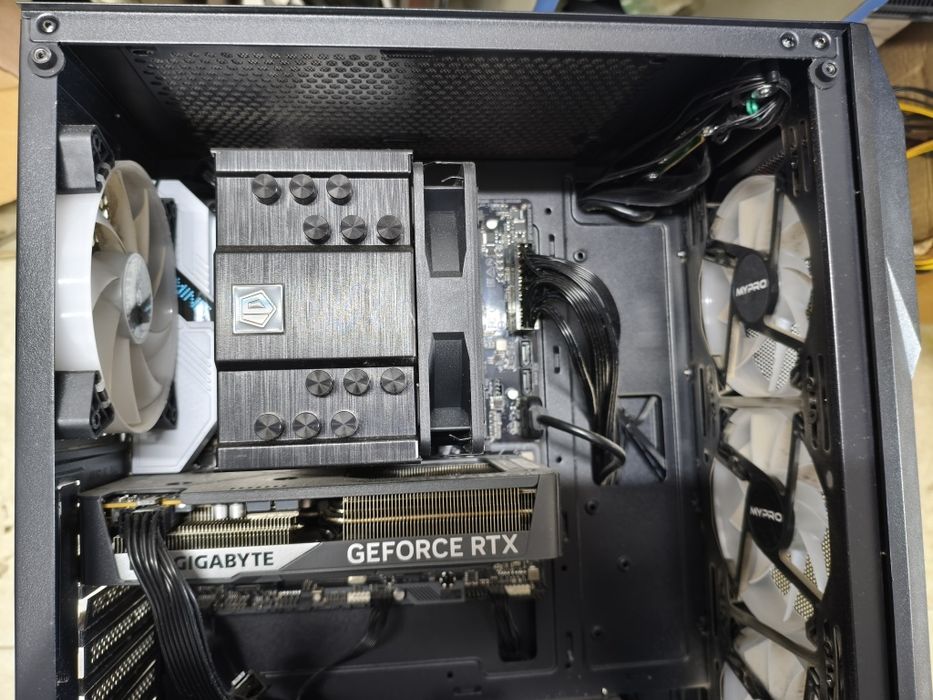 I5 14th, rtx 5060 gigabyte, Manitor 27 200hz не дорого как новый