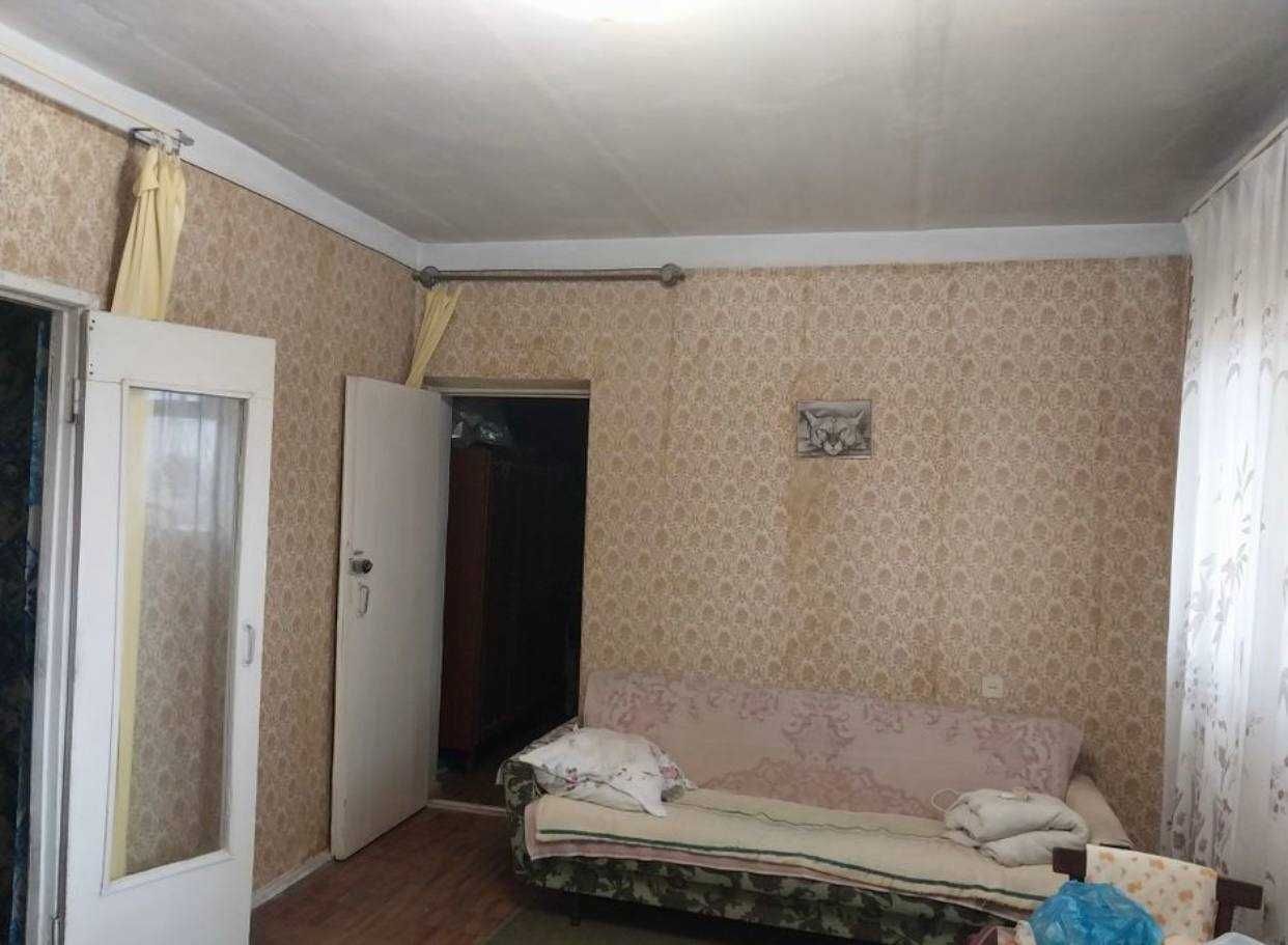 Продаётся квартира 3-комнатная кирпичный,