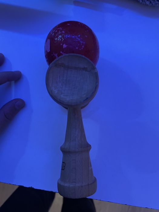 Vând kendama sweets