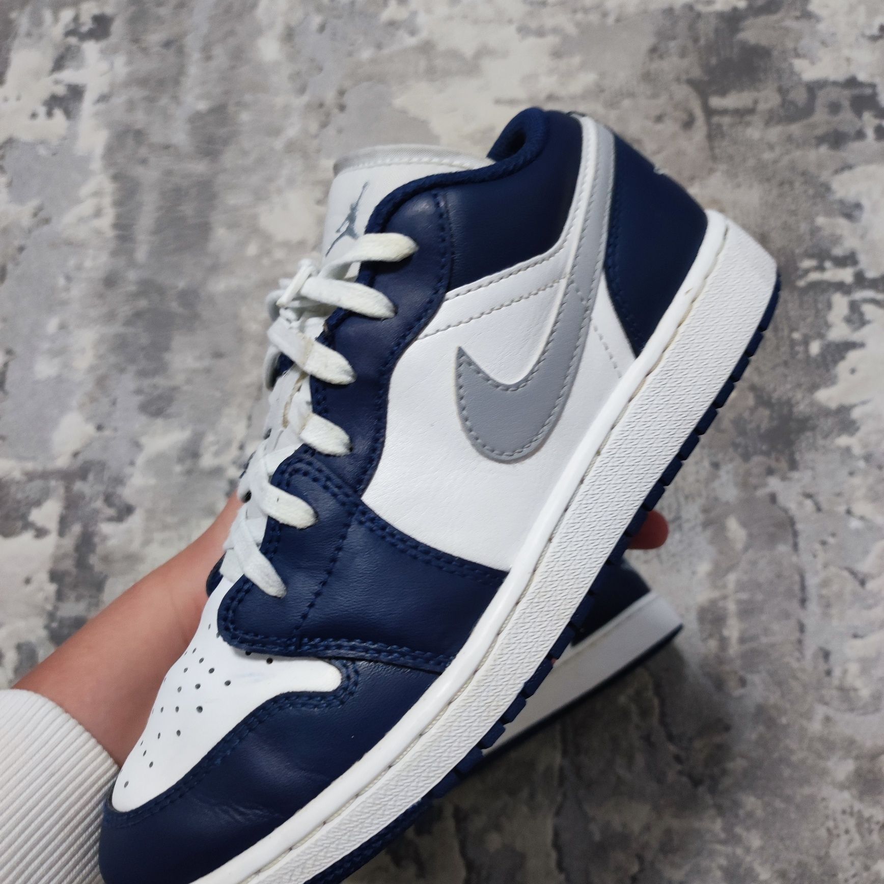 Adidași Nike Air Jordan 1 Low