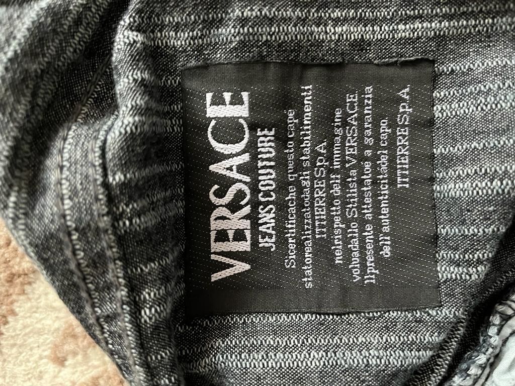 Vând pantaloni/blugi Versace Jeans Couture originali