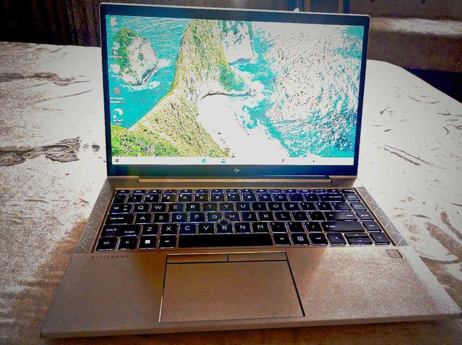 Noutbook core i7