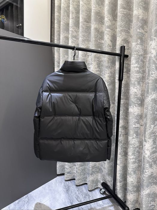 Geaca Burberry , calitate premium , pe comanda , noua , L